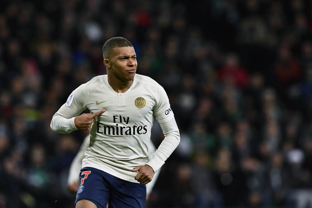 李想临时召开线上公司全员会：理想一定会做人形机器人